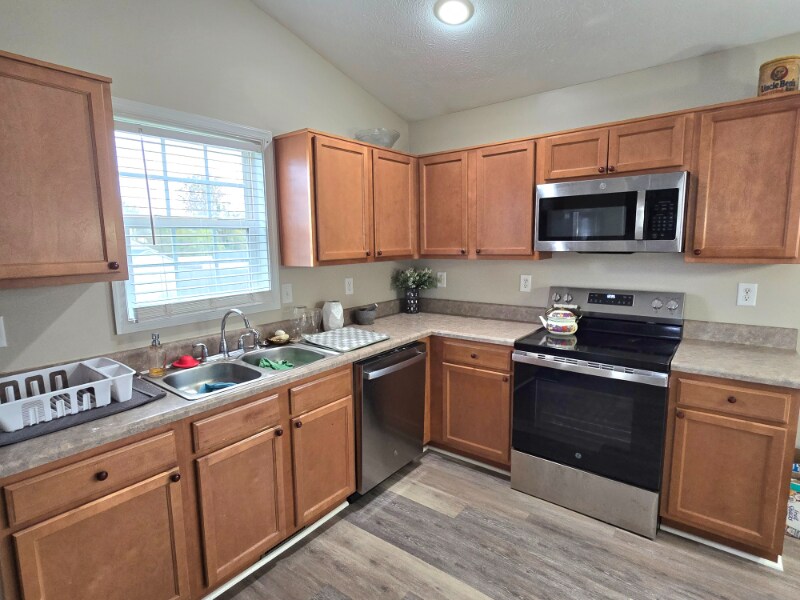 Building Photo - 4612 Raspberry Patch Ln