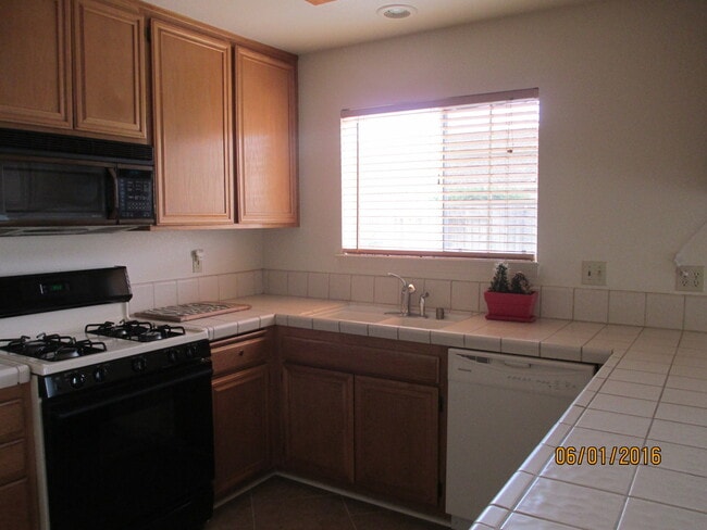 Building Photo - Single Story Rio Vista Home