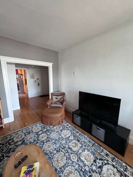 Building Photo - 246 S Huntington Ave