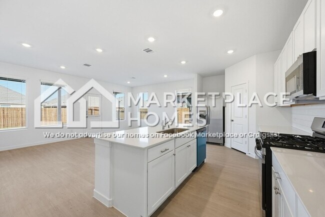 Building Photo - 1220 Ponchartrain Dr