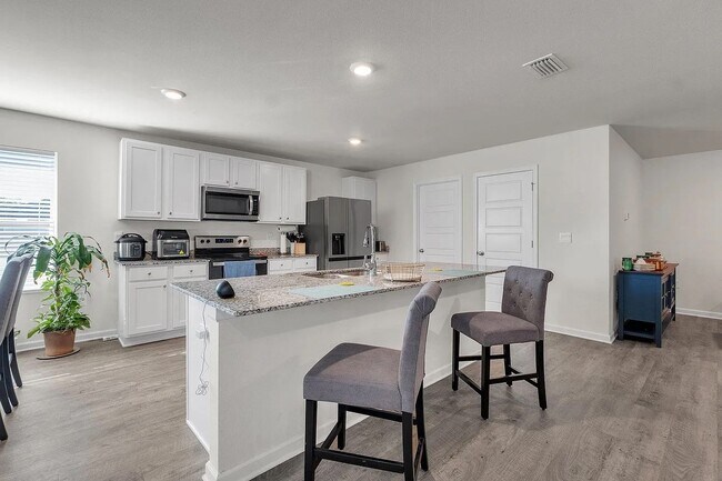 Building Photo - * Stunning 5-Bedroom Home in Spears Crossing – Move-In Ready! *