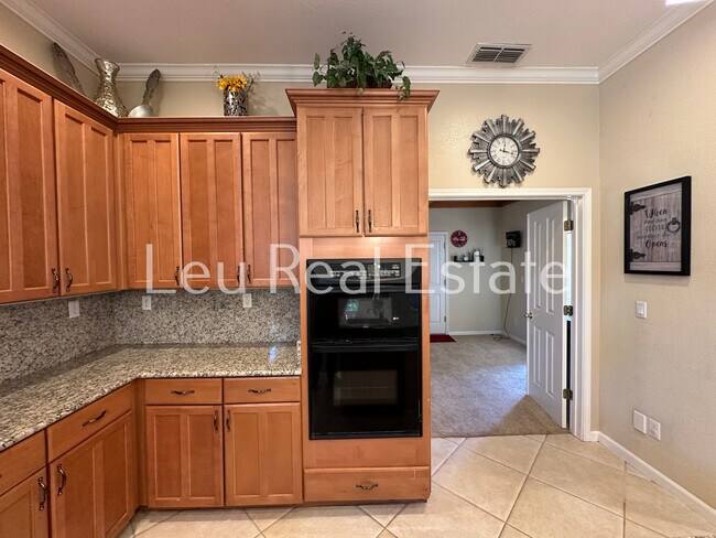 Building Photo - 131 Gage Ct