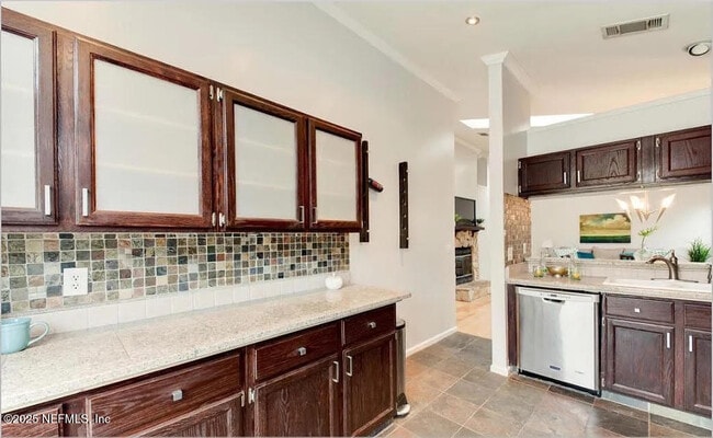 Building Photo - 1420 Eastwind Dr