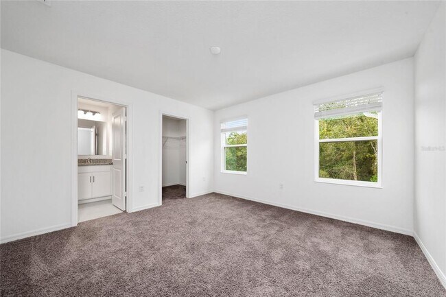 Building Photo - 2810 Raindrop Run St