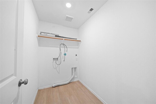 Building Photo - 3442 Hughes Mdw Wy