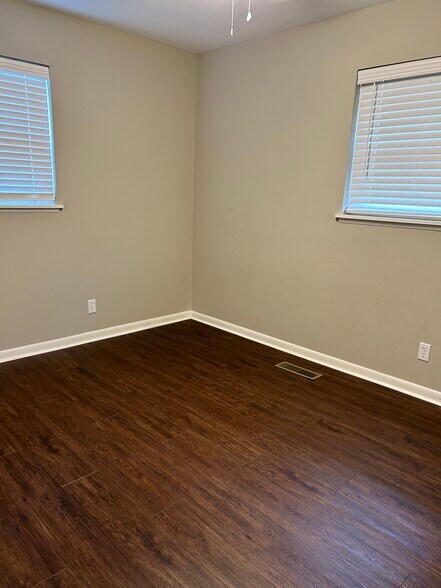 Bedroom 3 - 364 Elizabeth Cir