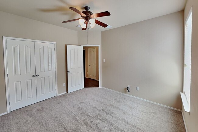 Building Photo - Modern Living Meets Texas Charm in the Heart of Vista West!