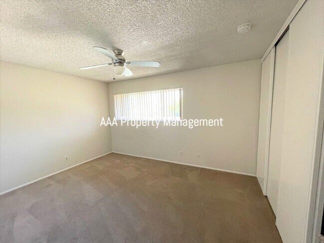 Building Photo - 1861 Olmo Way