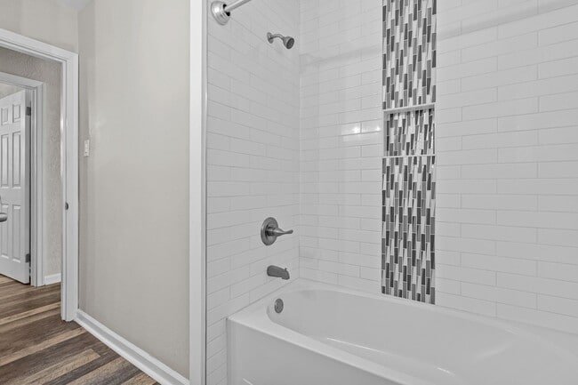 Building Photo - Spacious 4-Bedroom Home with Modern Updates