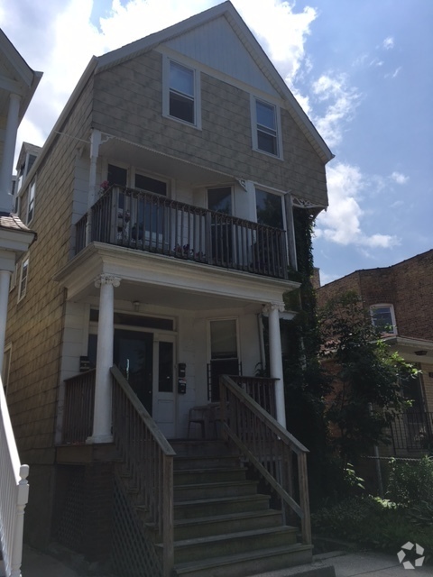 Building Photo - 1911 W Eddy St