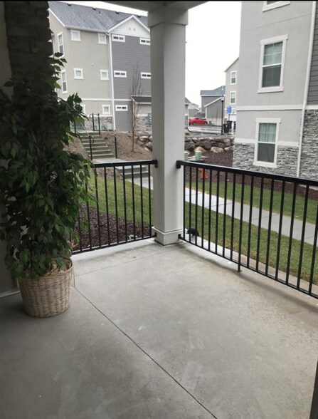 Building Photo - 14503 S Ronan Ln