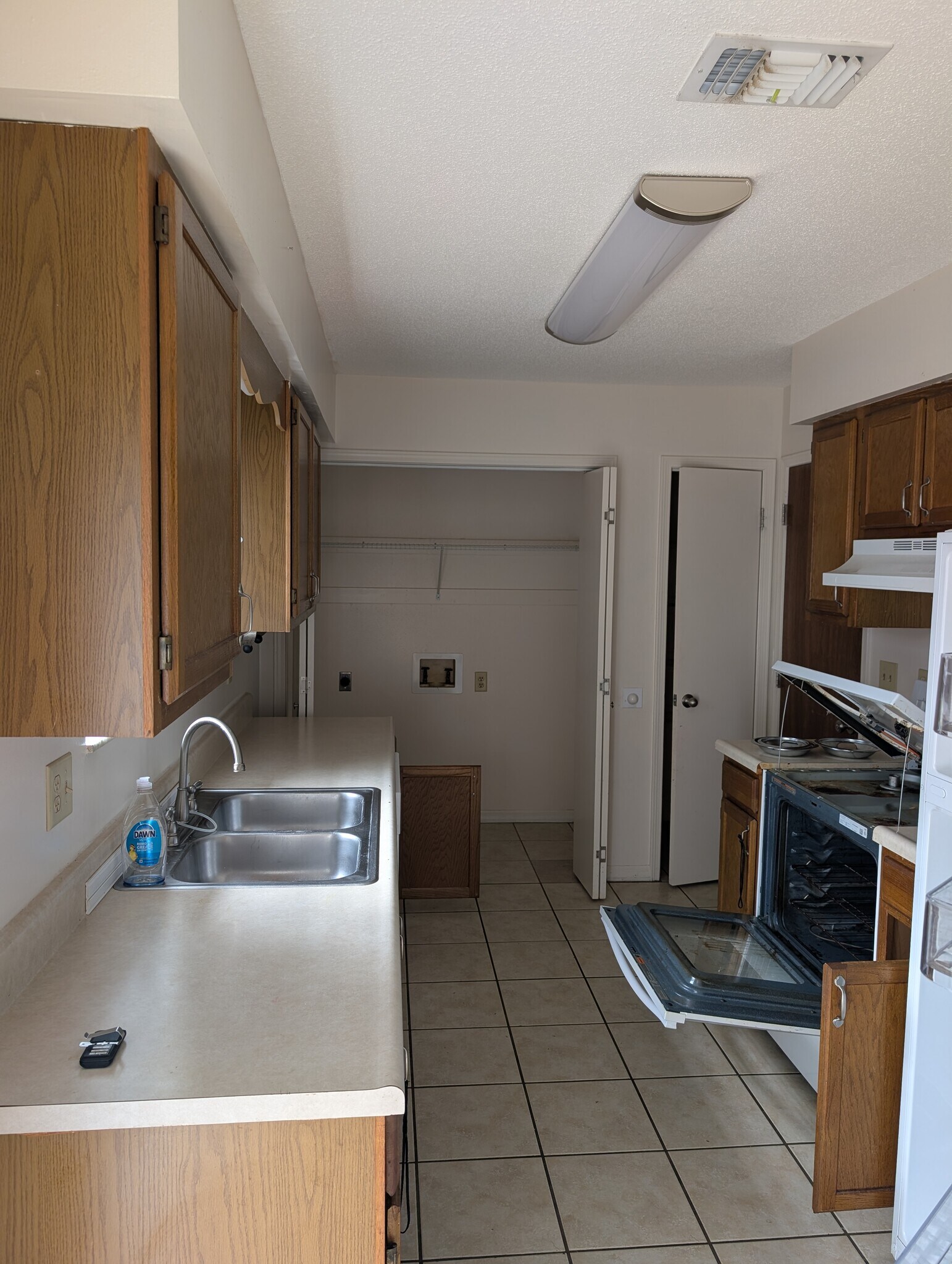 Building Photo - 371 NW Lake City Ave