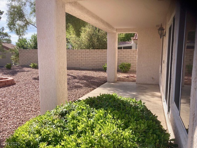Building Photo - 2520 Silverton Dr