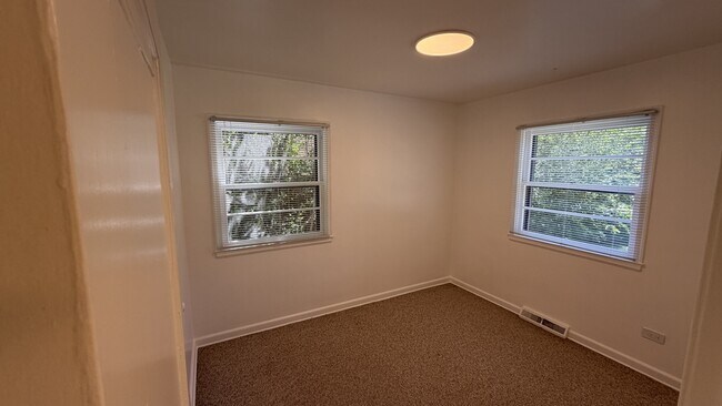 Building Photo - 2525 S Clayton St