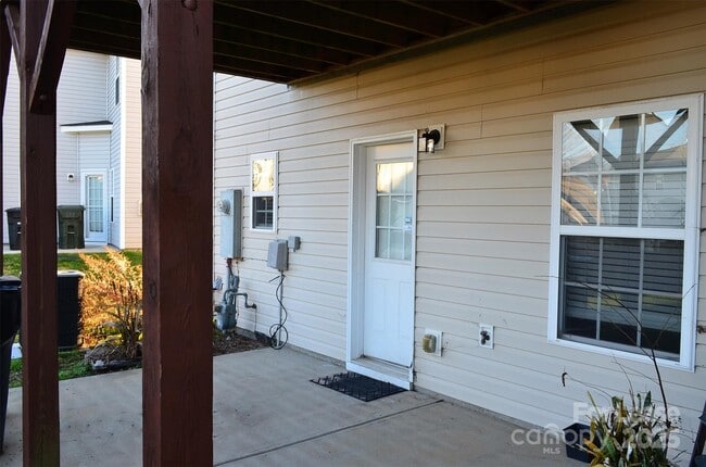 Building Photo - 9712 Walkers Glen Dr NW