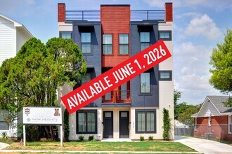 Building Photo - 2822 Forest Park Blvd