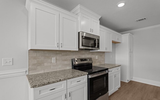 Building Photo - 7417 Paisley Cir