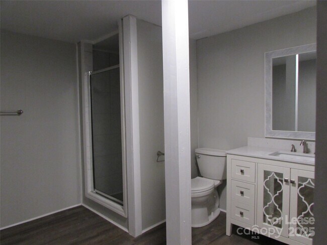 Building Photo - 131 Butterfield Cir