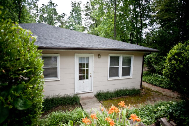 Building Photo - 507 Pine Bluff Trail