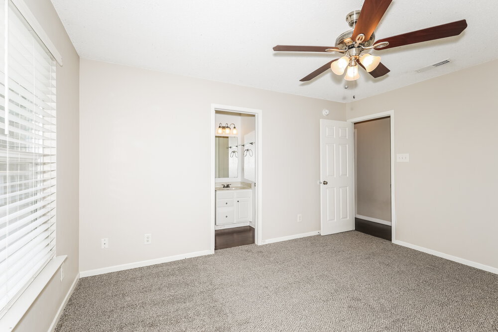 Building Photo - 6715 Everbloom Ln