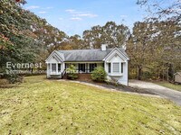 Building Photo - 204 Battle Dr