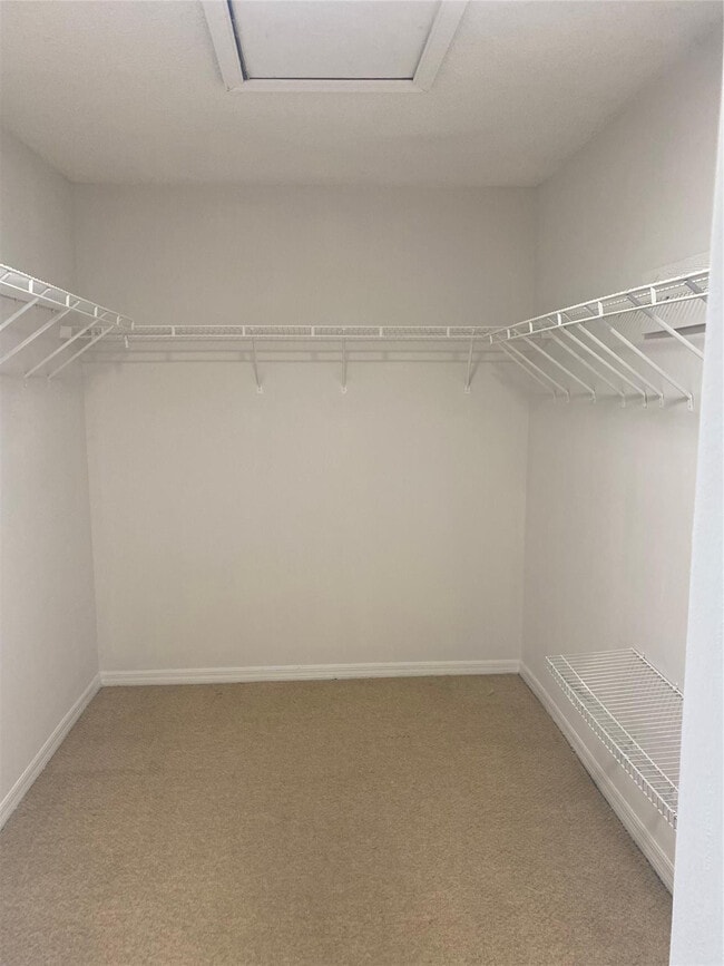 Building Photo - 3165 Vista Del Mar