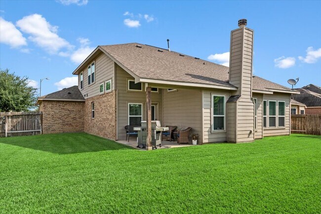 Building Photo - 32027 Steven Springs Dr