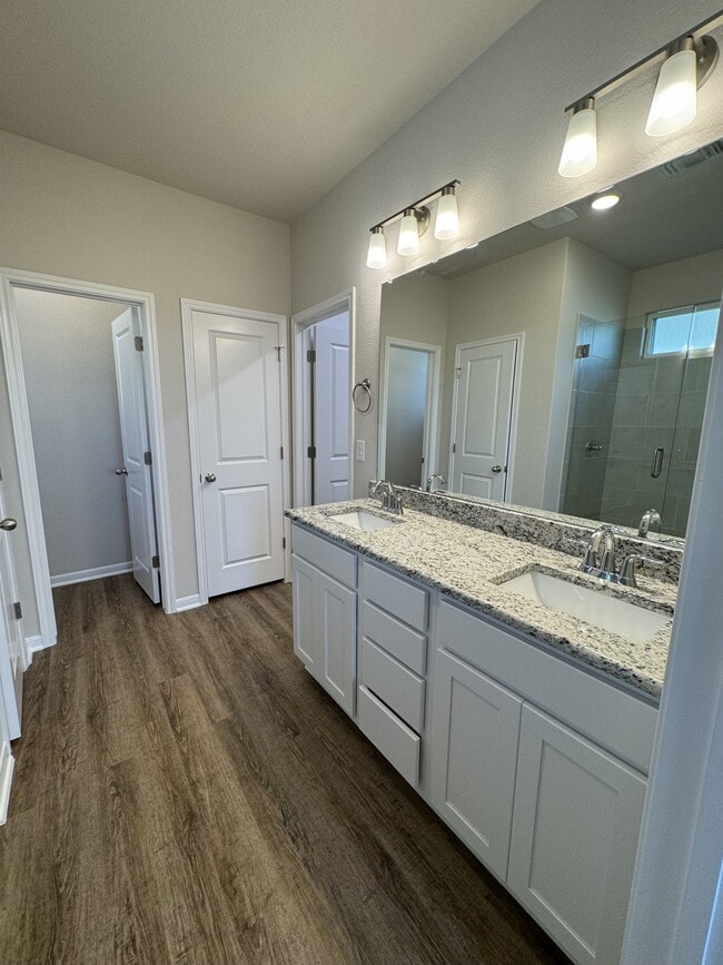 Building Photo - 8718 Happy Vly Dr