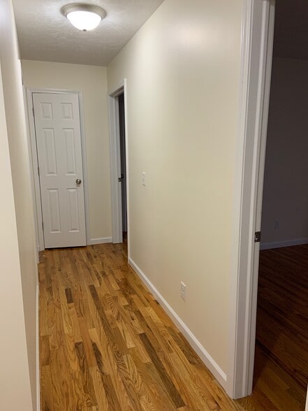 Building Photo - 204 Betsinger Rd