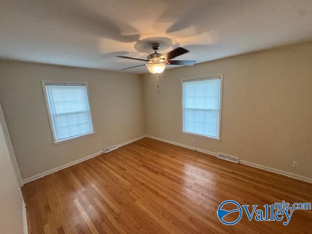 Building Photo - 808 Muriel Dr SE