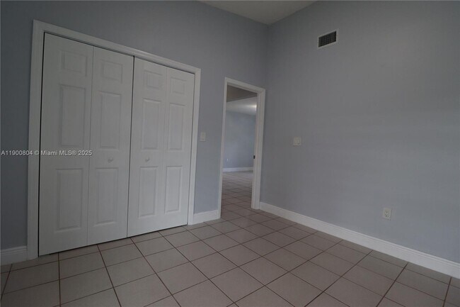 Building Photo - 10615 SW 129th Ct