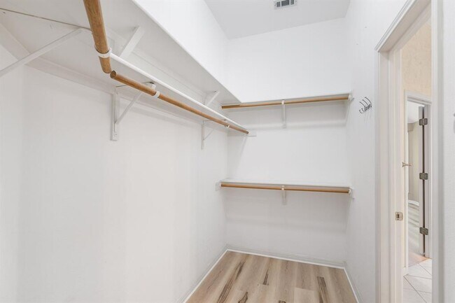 Building Photo - 11701 Sterling Panorama Terrace