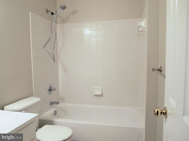 Building Photo - 13713 Palmetto Cir