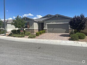 Building Photo - Beautiful Home in Inspirada Community