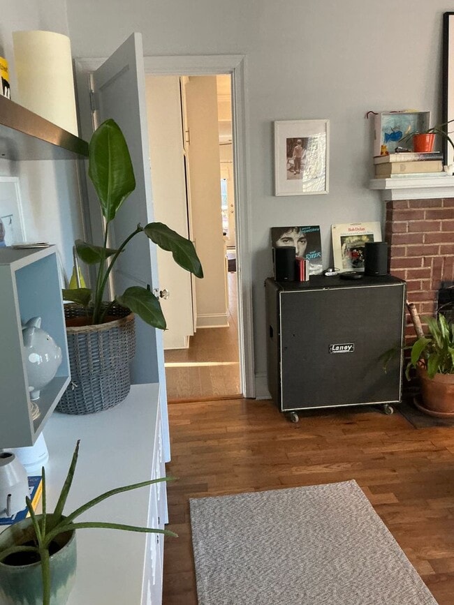 Building Photo - Normaltown home, a Charming 3 bedroom/ 2 bathroom Home Close to UGA and Hospitals!