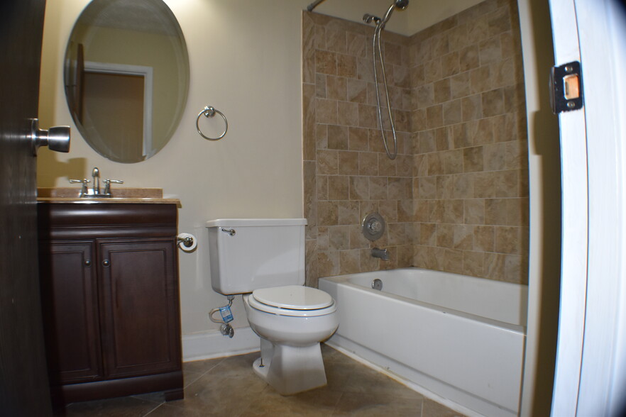Building Photo - 10420 Virginia Pine Ln