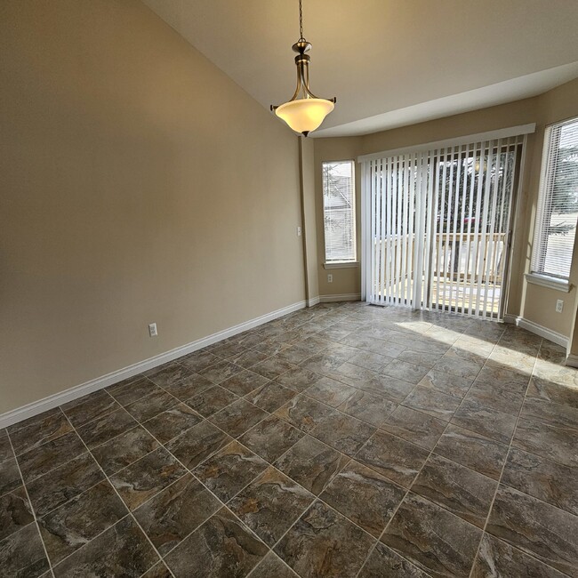 Building Photo - 2 Bedrooms, 2 Full Baths and 2 Car Garage,...