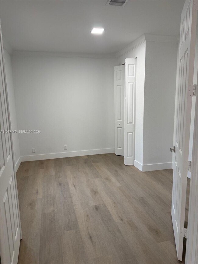 Building Photo - 1531 Passion Vine Cir