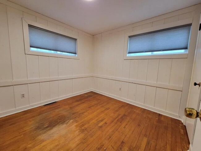 Building Photo - 137 Rosemont Dr