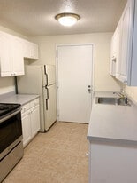 Building Photo - 7 Village Rock Ln