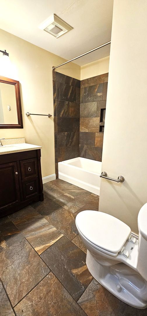 Building Photo - 51 N Champlain St