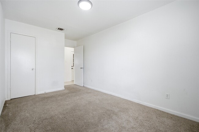 Building Photo - 12203 Cape Hyannis Dr