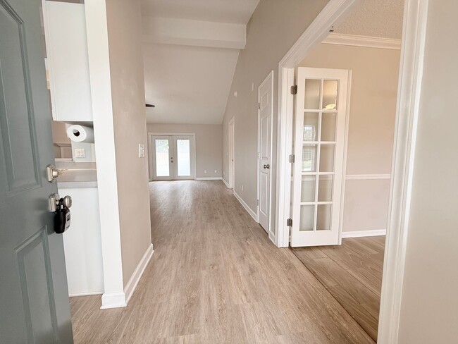 Building Photo - Single Family Home in the Heart of Mandarin!