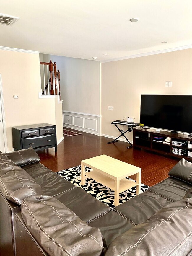 Building Photo - GORGEOUS property coming available soon!