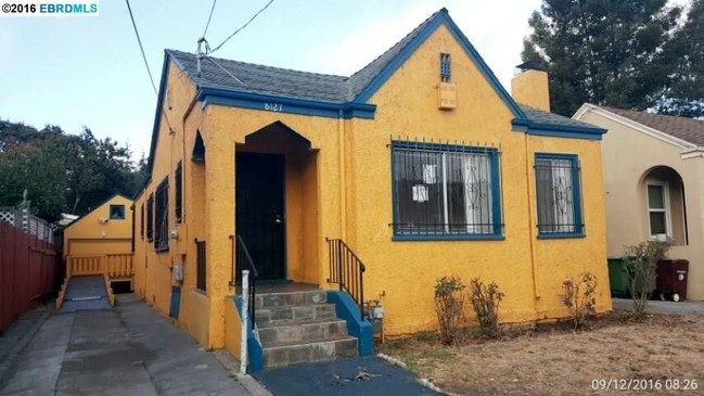 Primary Photo - Oakland Eastmont affordable family house