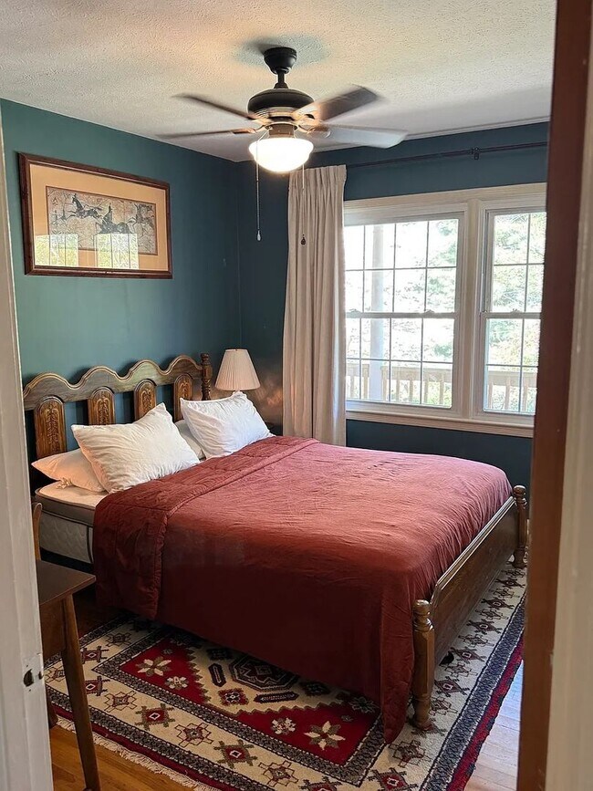 Building Photo - West Asheville Home with Private Fenced Yard & Spacious Layout