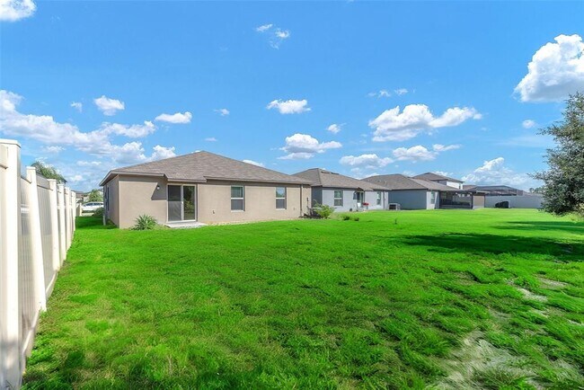 Building Photo - 5518 Blue Azure Dr