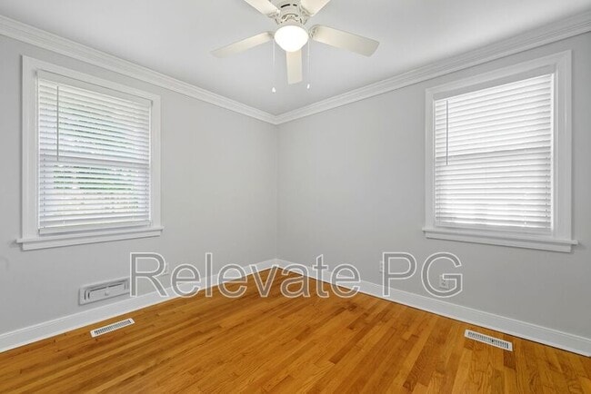 Building Photo - 8803 Weldon Dr