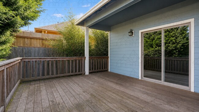Building Photo - Beautiful 3 bedroom 2 bath home!