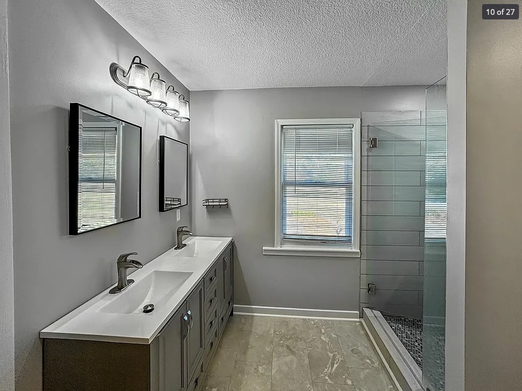 Building Photo - 1612 Vada Rd